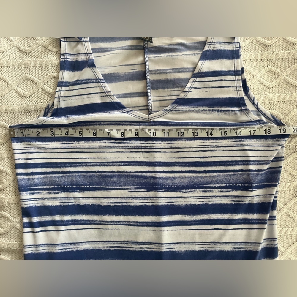 Susan Lawrence Striped Blue and White Women's Top size Large - Picture 13 of 13